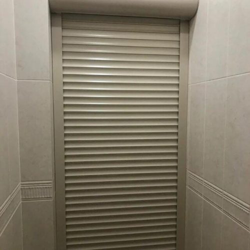 Рольставни для туалета установить